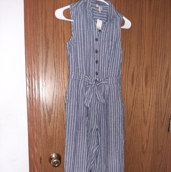 Romper - Picture 2 of 2